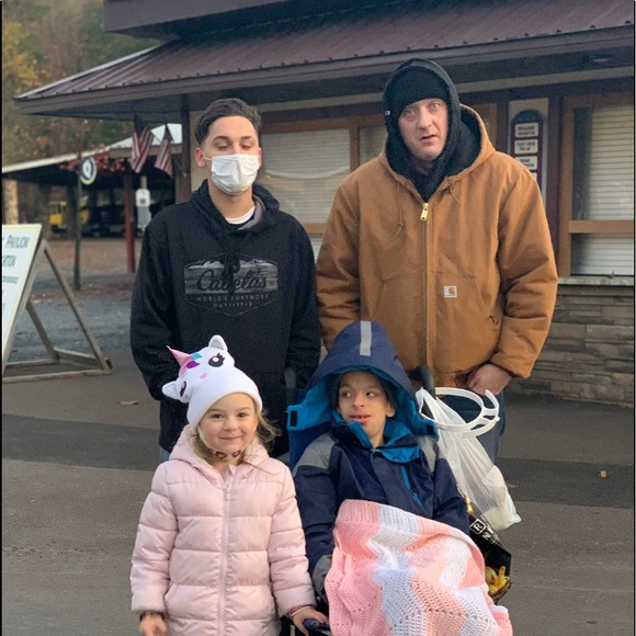 Meet your Posher, Christine - Picture 6 of 16